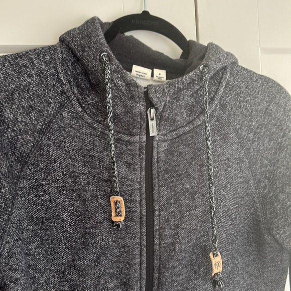 tentree hoodie - Picture 2 of 2